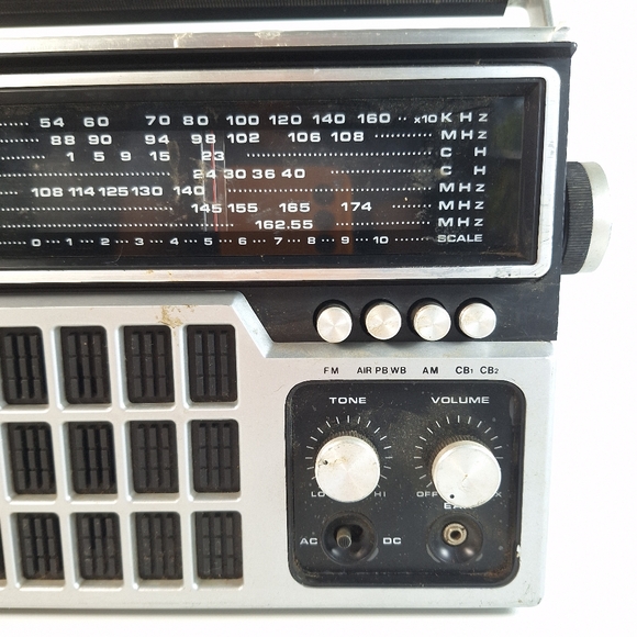 Vintage Strauss Model JM-&212 Multi Band Radio - Picture 2 of 12